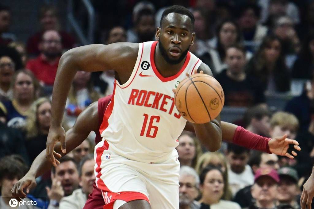 08:00NBA 猛龙 111-121 76人08:30NBA 掘金 122-117 篮网09:00NBA老鹰 113-122 热火09:00NBA独行侠 96-122 火箭今日焦点战预告20:30 英超西汉姆联 VS 曼联，西汉姆渴望赢球反超曼联！